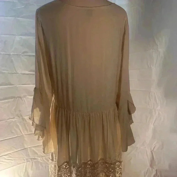 Cupio Tan V-Neck Bell Sleeve Blouse - Picture 2 of 8